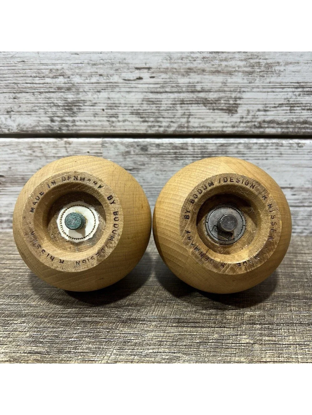 VTG BODUM Nissen Ball Boy Salt  & Pepper Round Wooden Mill/Grinder Set Denmark